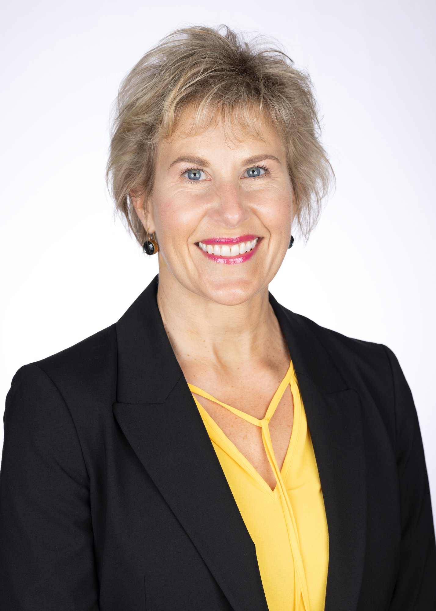 Nielsen_Julie (2) (1)