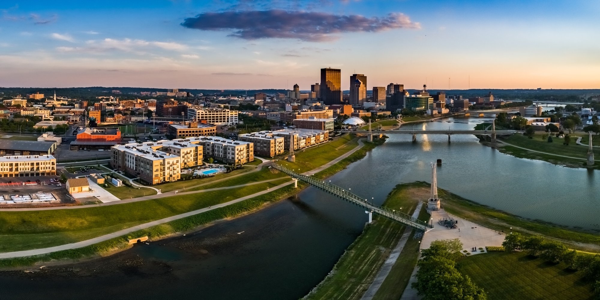 shutterstock_740911294_River-through-the-City-a-look-at-Dayton-Ohio-from-above-the-confluence-of-the-Great-Maimi